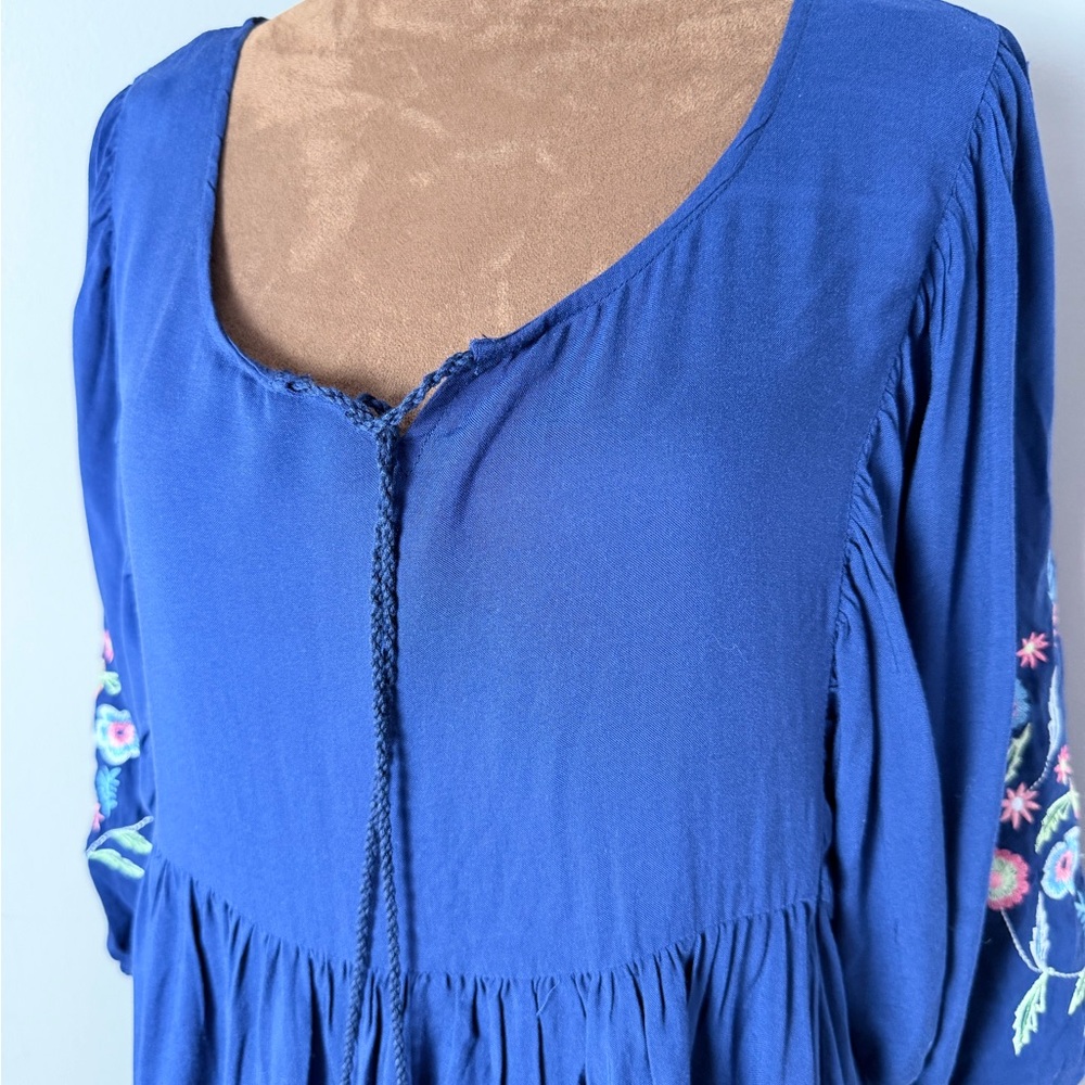 NWT New Directions Navy Dress with Floral Embroidery - Picture 4 of 12
